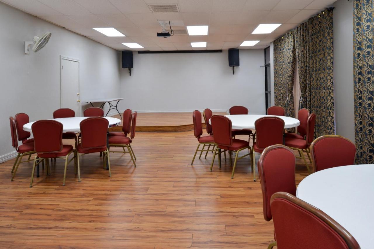 Airport Inn Nederland Ngoại thất bức ảnh
